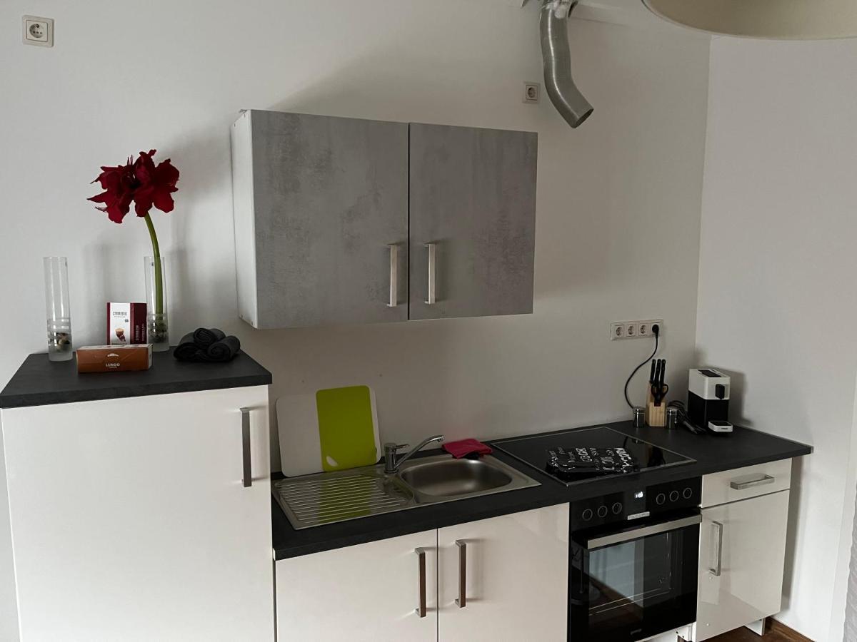 Schone Kleine Wohnung Mit Terrasse Nahe Centro Ομπερχάουζεν Εξωτερικό φωτογραφία